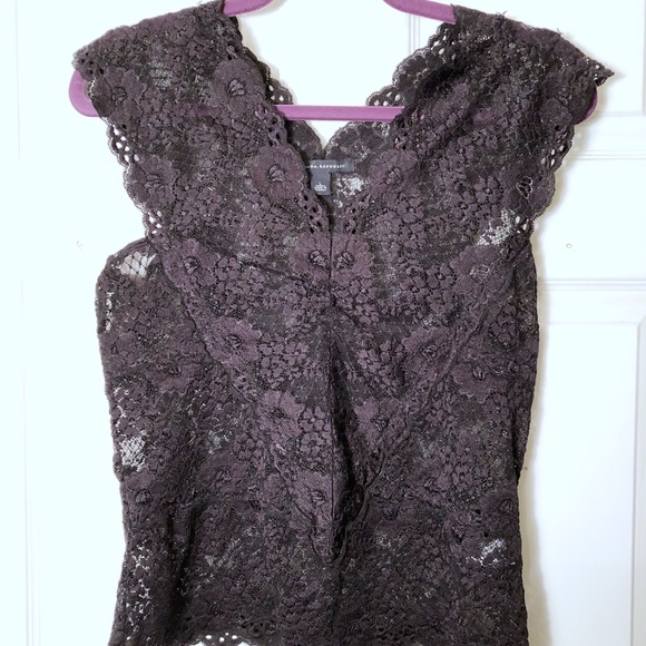 Banana Republic Tops - Gorgeous Lace tank